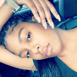 Meet your Posher, Suzie